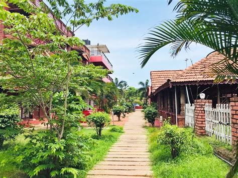nearby beach resort|beach resorts near mangalore.